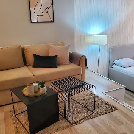 Sleep And Drive Premium Apartment ซาราเยโว ภายนอก รูปภาพ