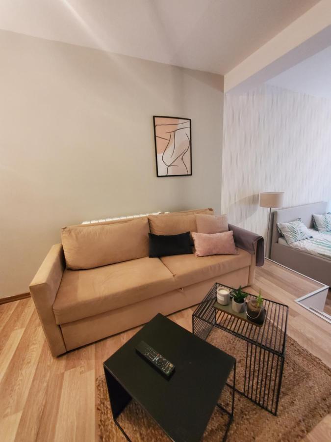 Sleep And Drive Premium Apartment ซาราเยโว ภายนอก รูปภาพ