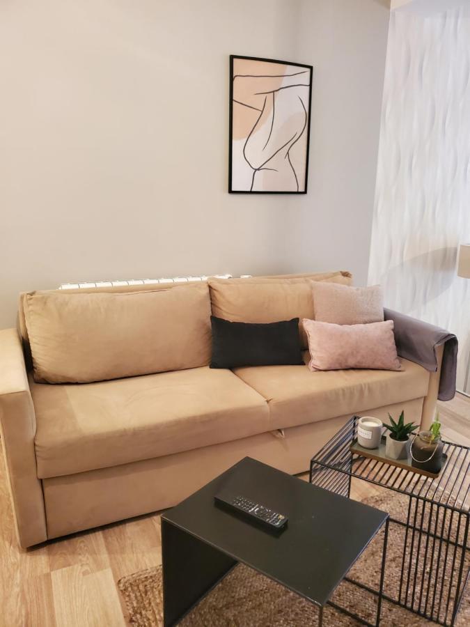 Sleep And Drive Premium Apartment ซาราเยโว ภายนอก รูปภาพ