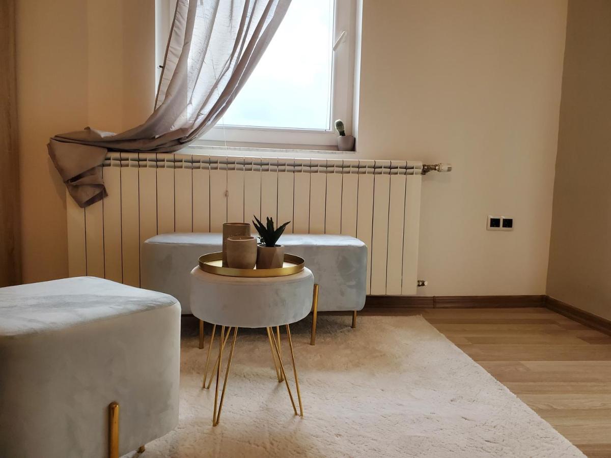 Sleep And Drive Premium Apartment ซาราเยโว ภายนอก รูปภาพ